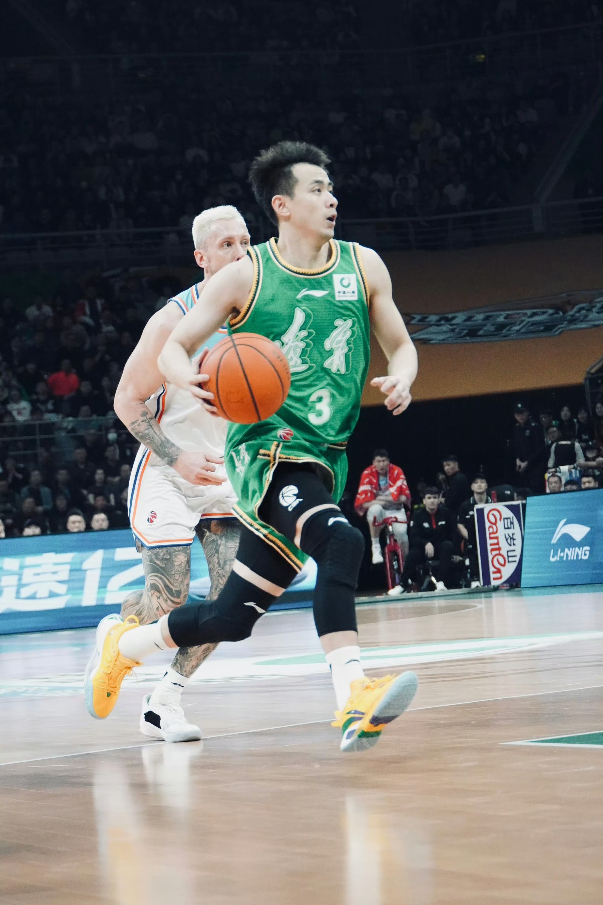 开云体育视频直播-新疆队完胜辽宁队，戈贝尔惊艳四座