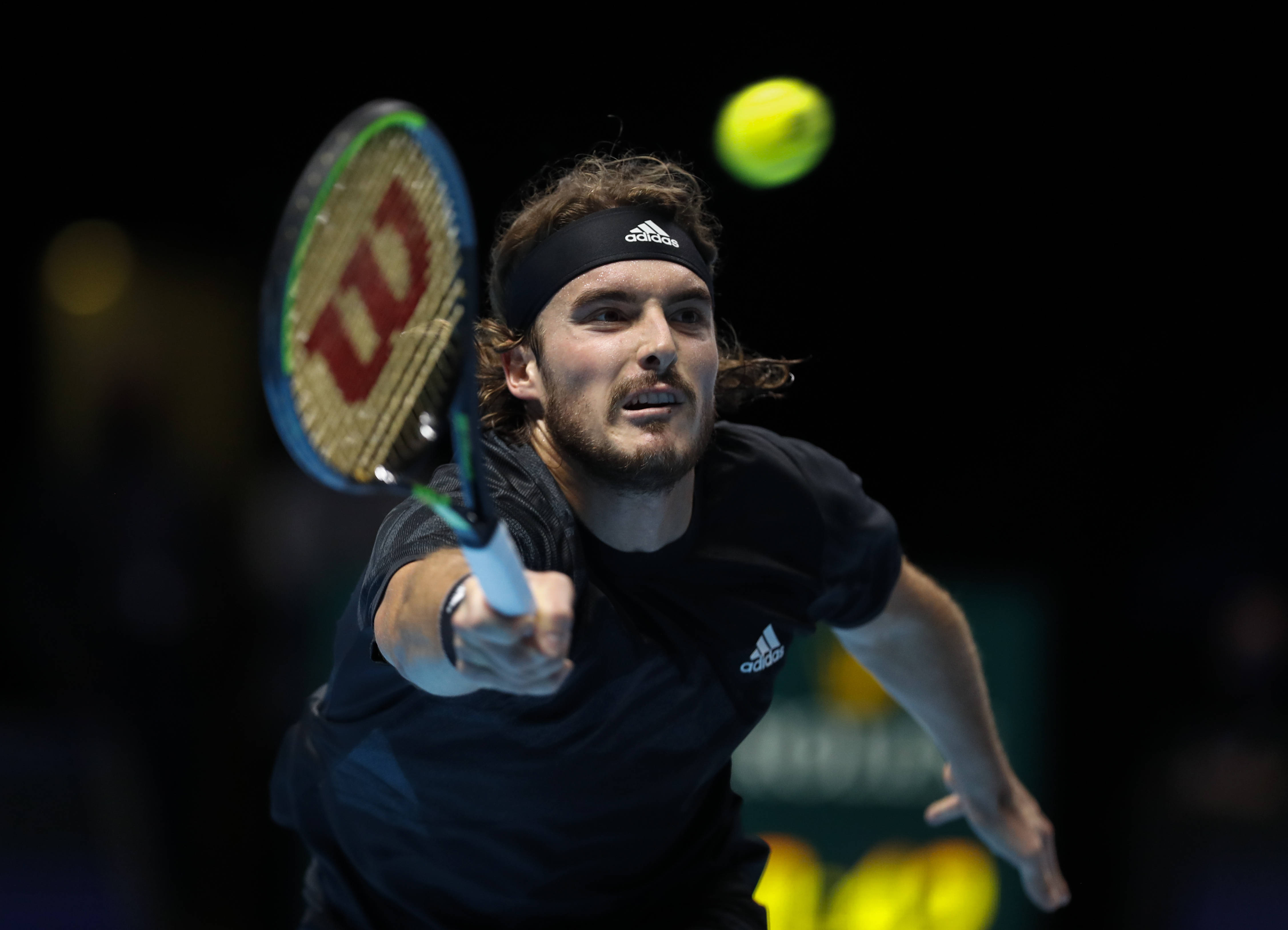 开云体育平台APP-德国网球队爆冷意大利网球队，西西帕斯爆发神勇