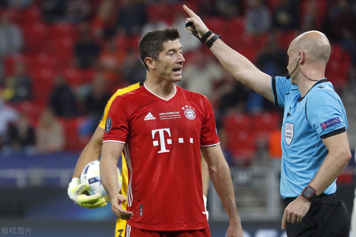 开云体育官方网站-塞维利亚碾压AC米兰，莱万刷新纪录