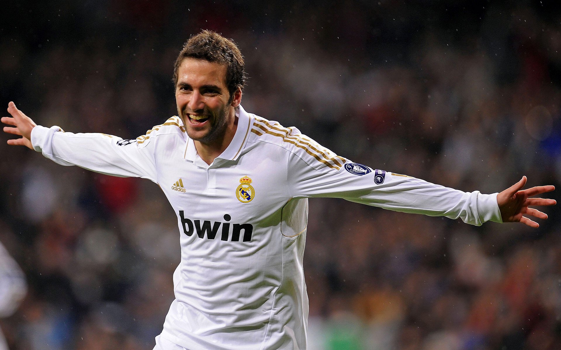 开云官网-C罗爆发难救主，威尔士最后时刻绝杀马里