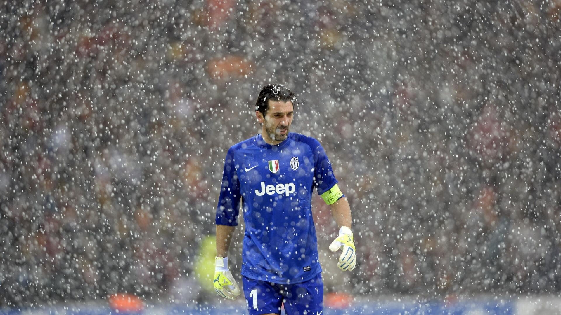 开云足球直播-黄蜂蛰伏终亮剑，抢七夜轻取雄鹿，青春风暴席卷联盟