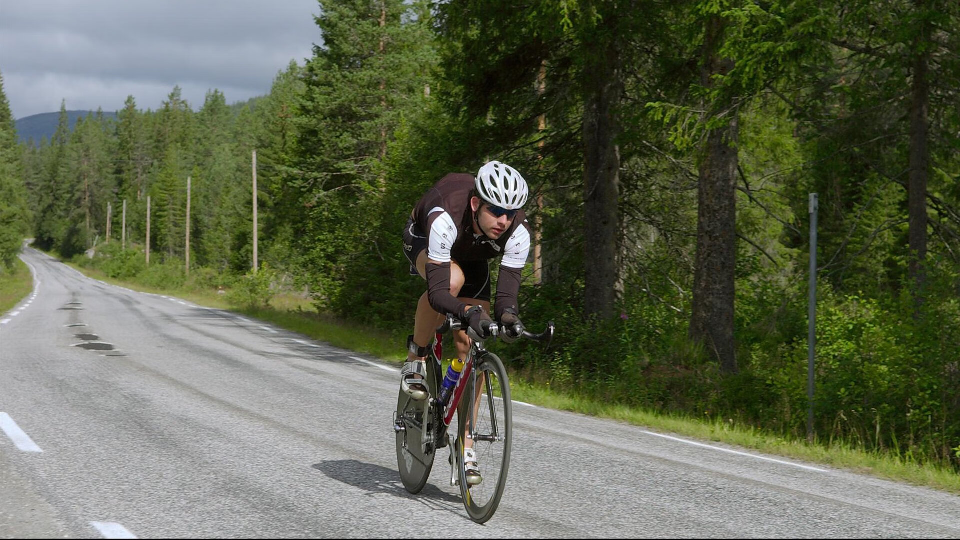 开云体育官方网站-阿什拉夫点燃赛场，奥地利战术火力如何压制塞维利亚的足球哲学